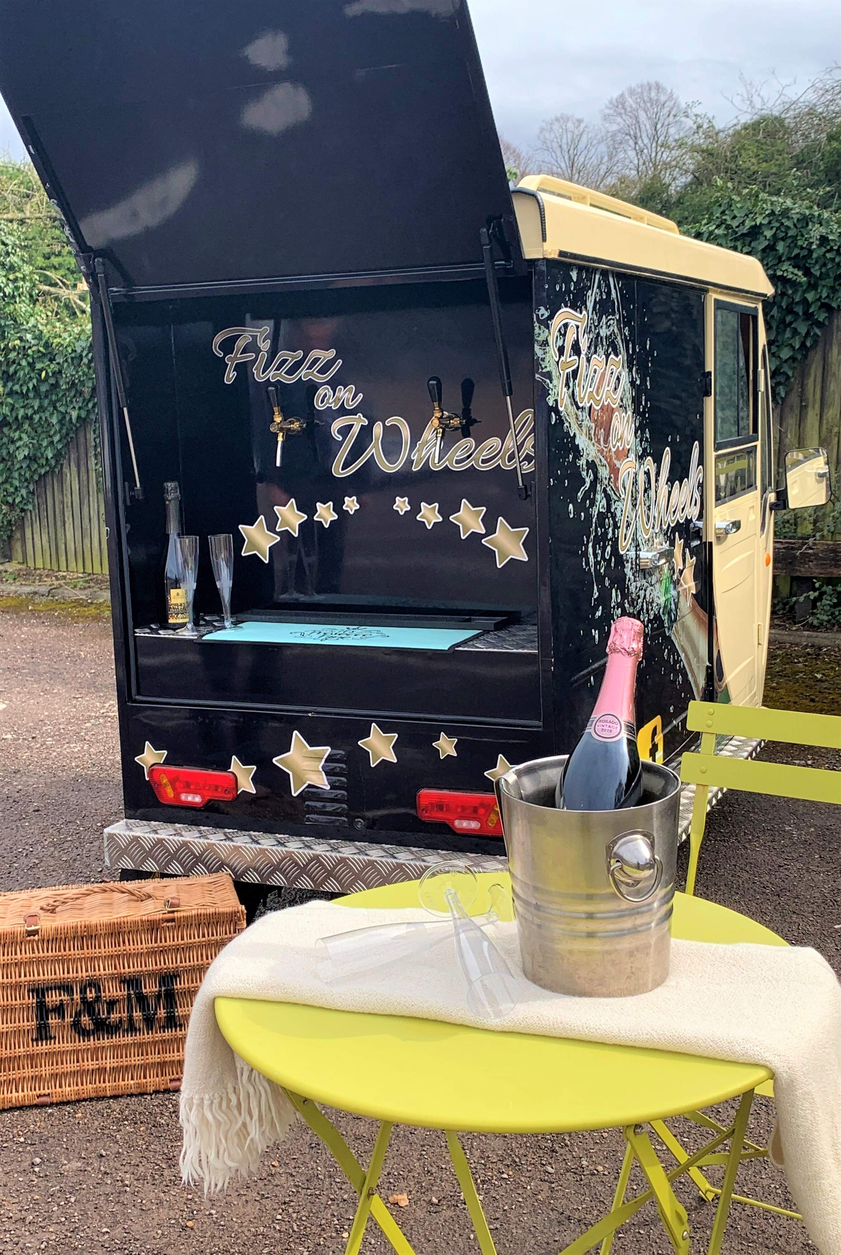 Fizz on wheels, mobile Tuk Tuk for hen parties, baby showers, weddings and birthday parties