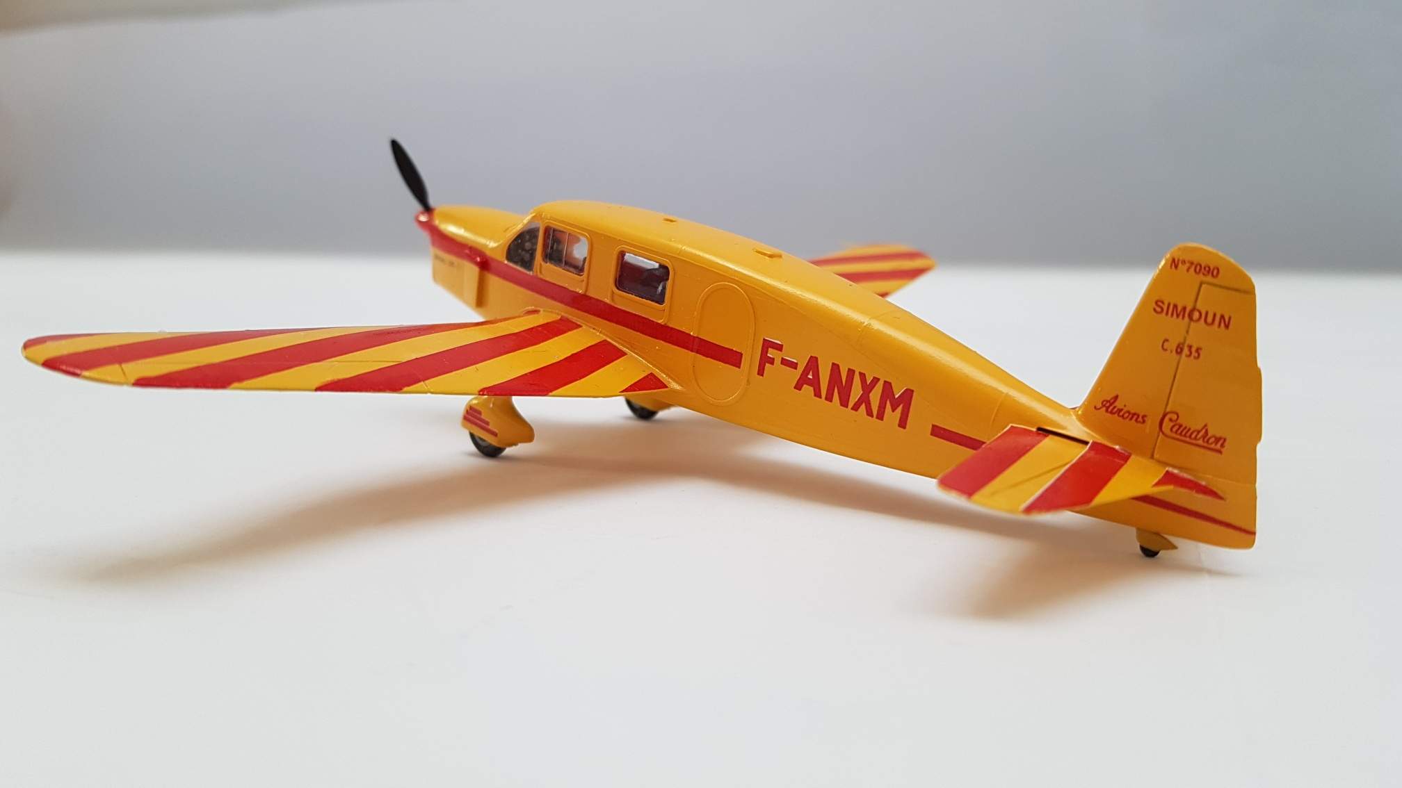 OOB French civil F-ANXM, Heller, 1:72