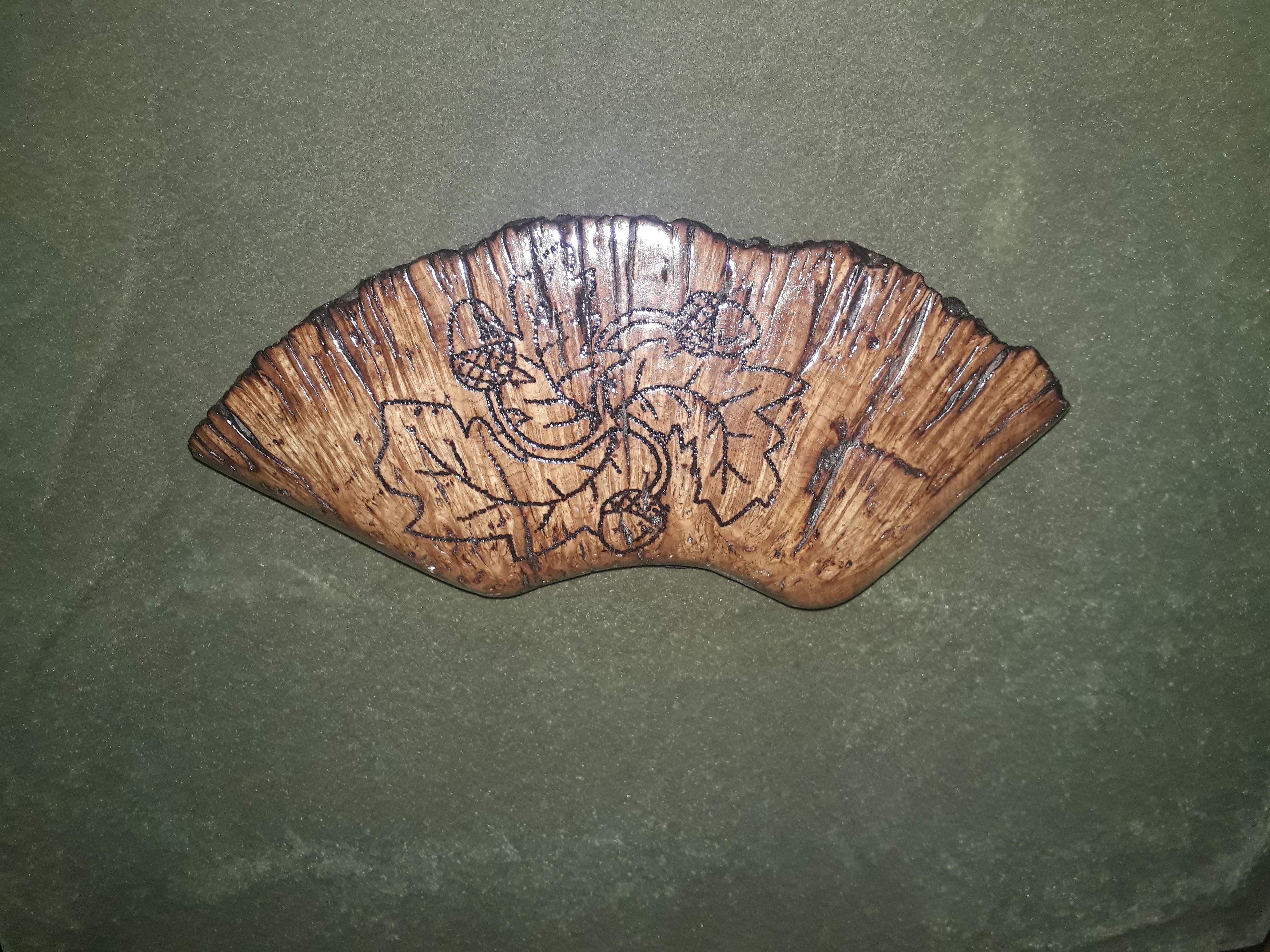 Oak leaf and acorn plaque