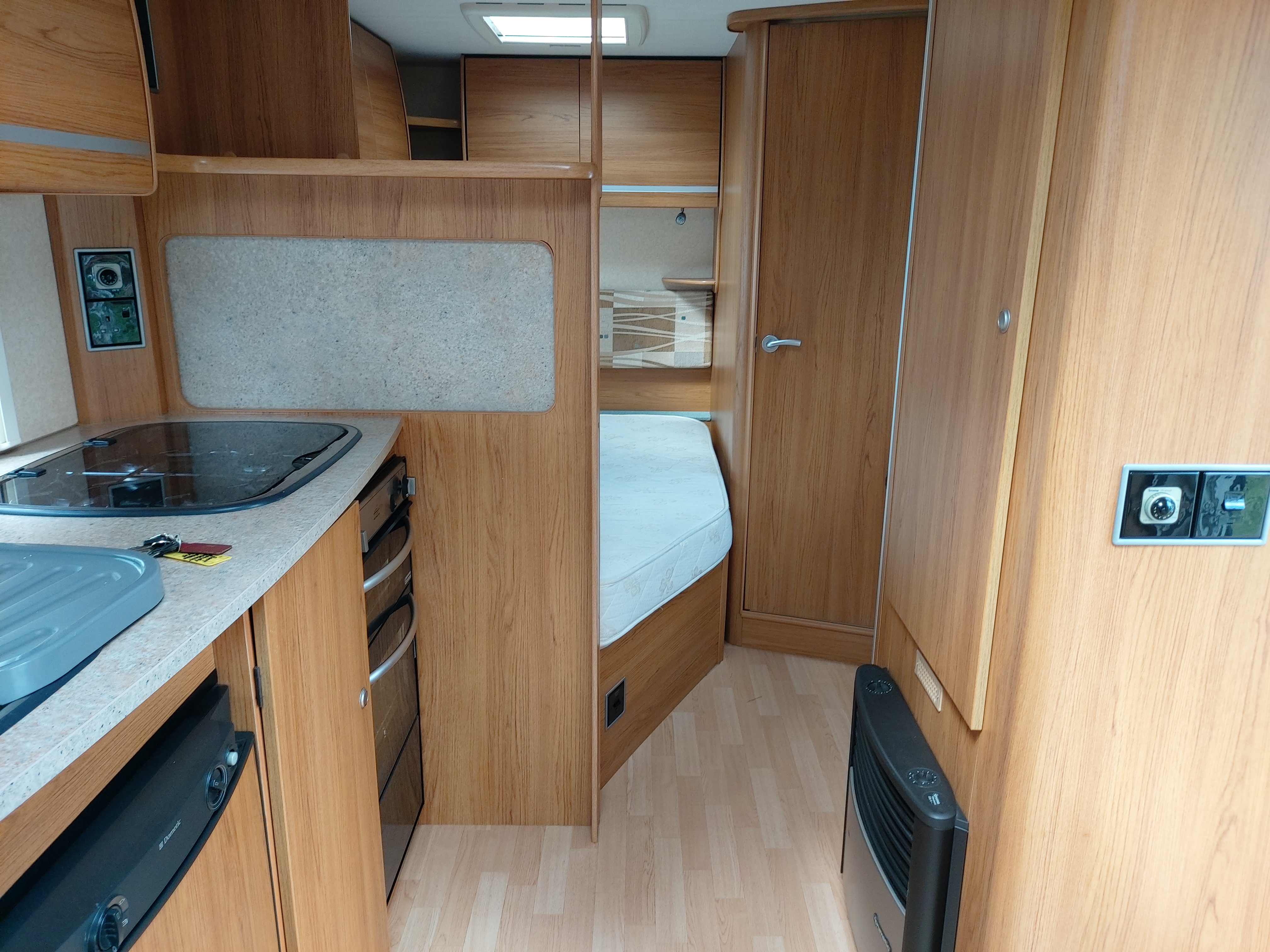 2009 Bailey Pageant Bordeaux 4 Berth Fixed Bed Caravan