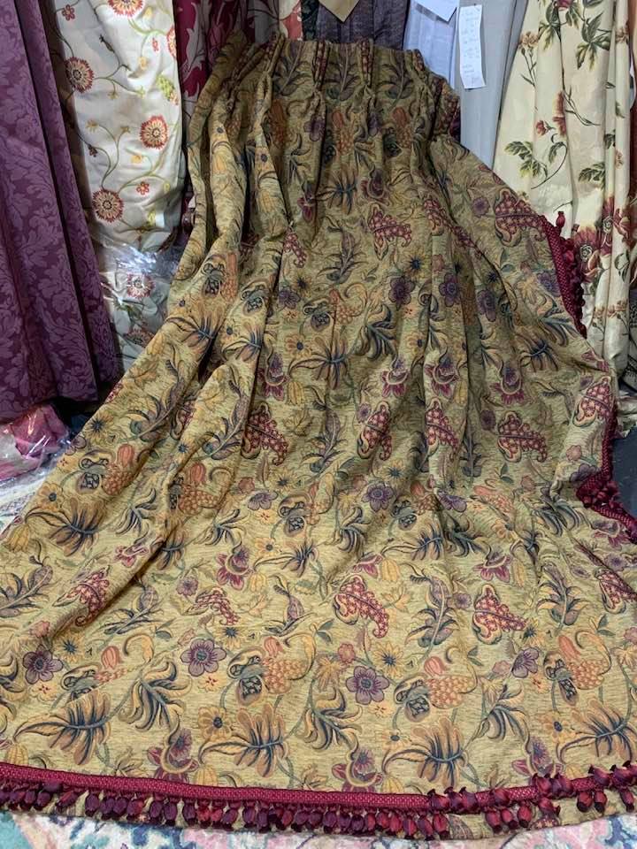 Red/Gold Upholstery Pinch Pleat Fabric Curtains W204 D228
