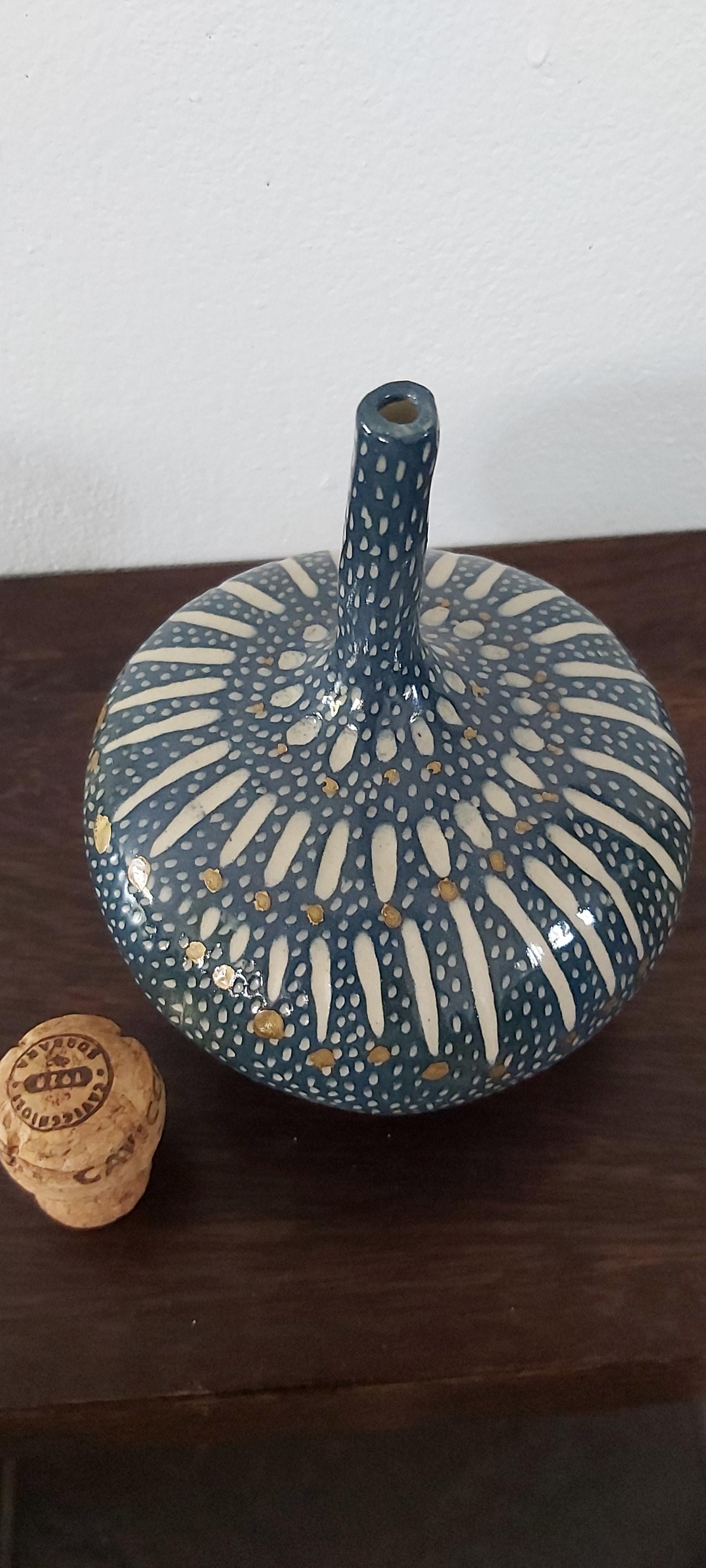 Porcelain "bottle" vase