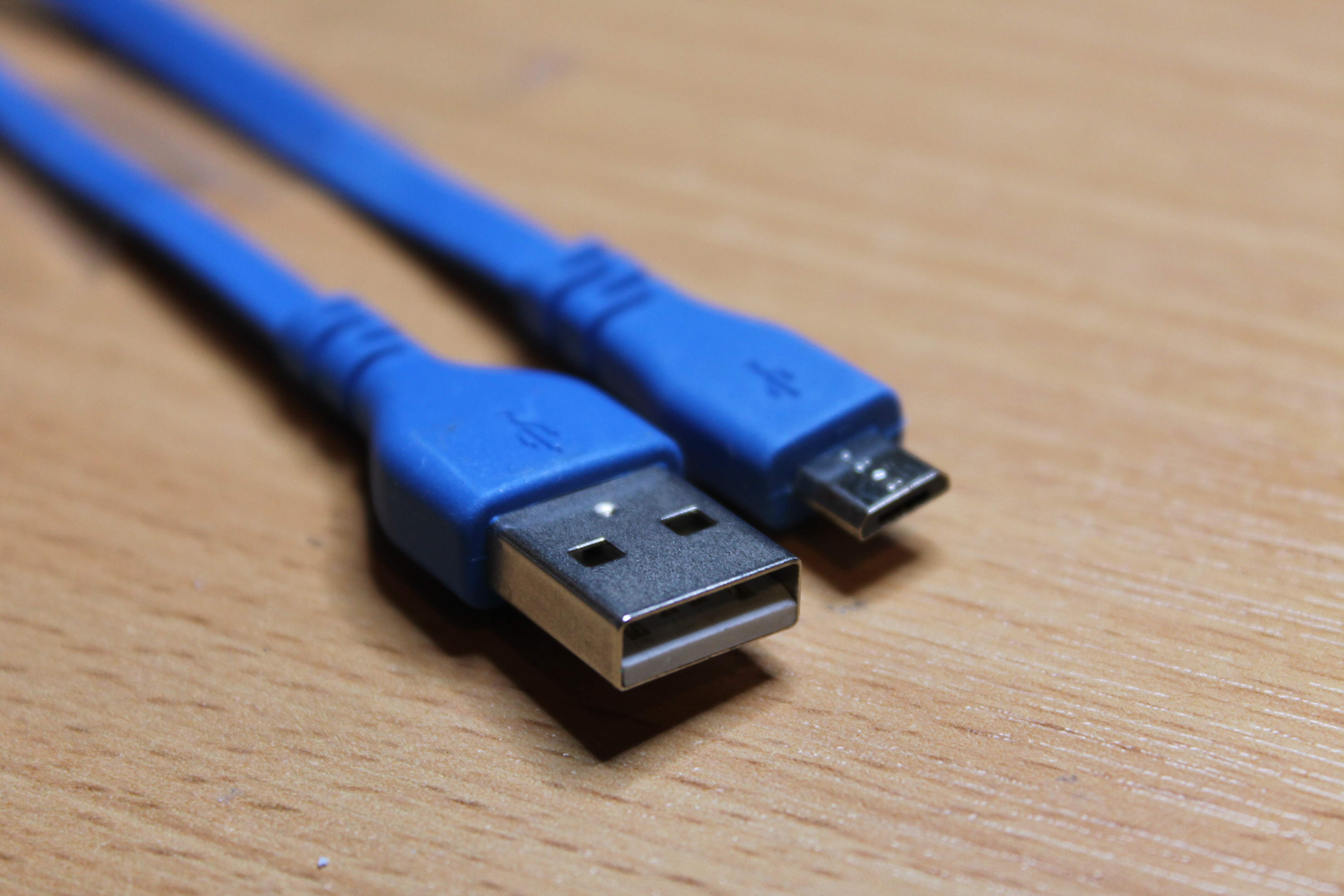 XUSB1 USB Cable - Micro B to A