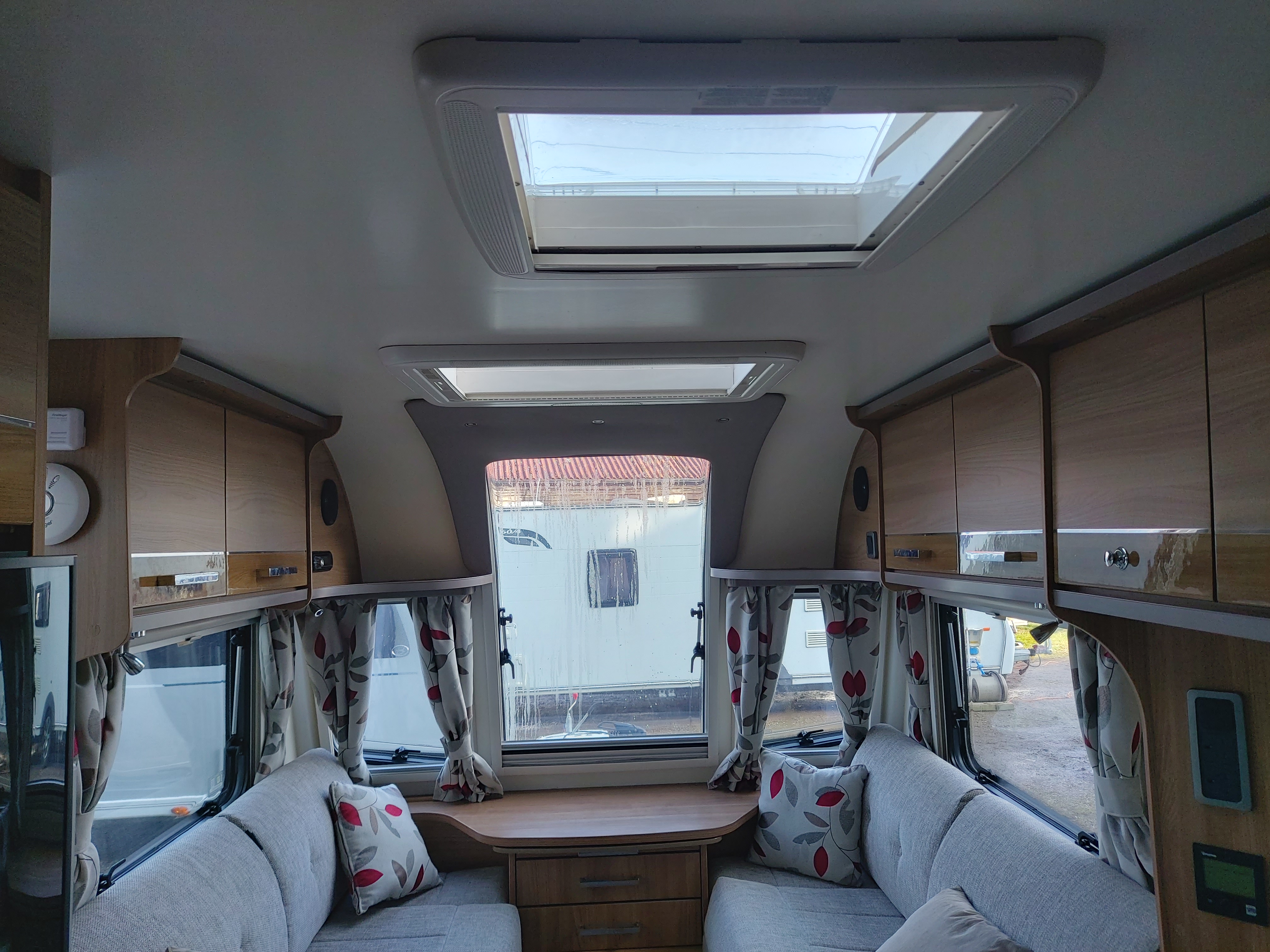 2016 Bailey Pegasus Rimini 4 Berth Fixed Single Beds End W/room Caravan M/Mover