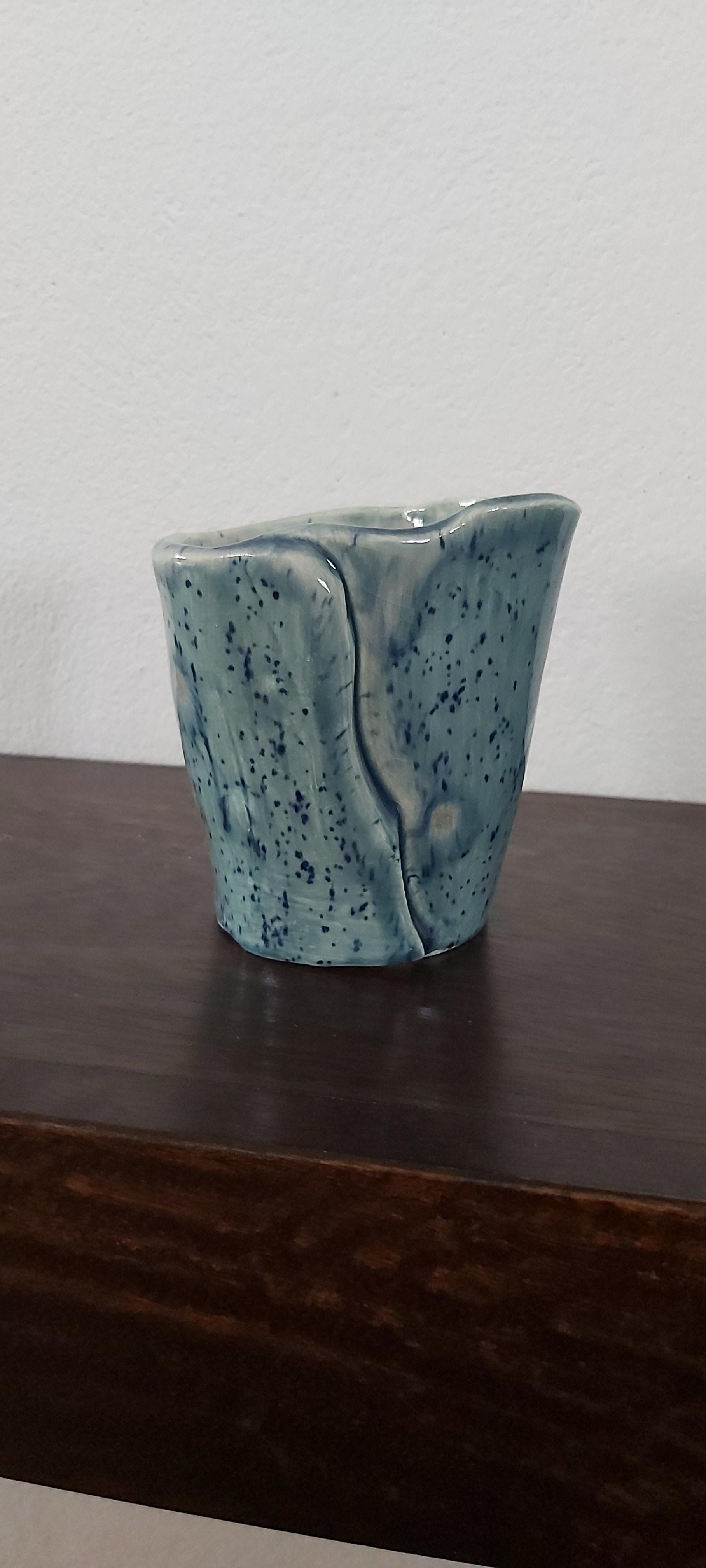 Porcelain pot with blue crystal glaze