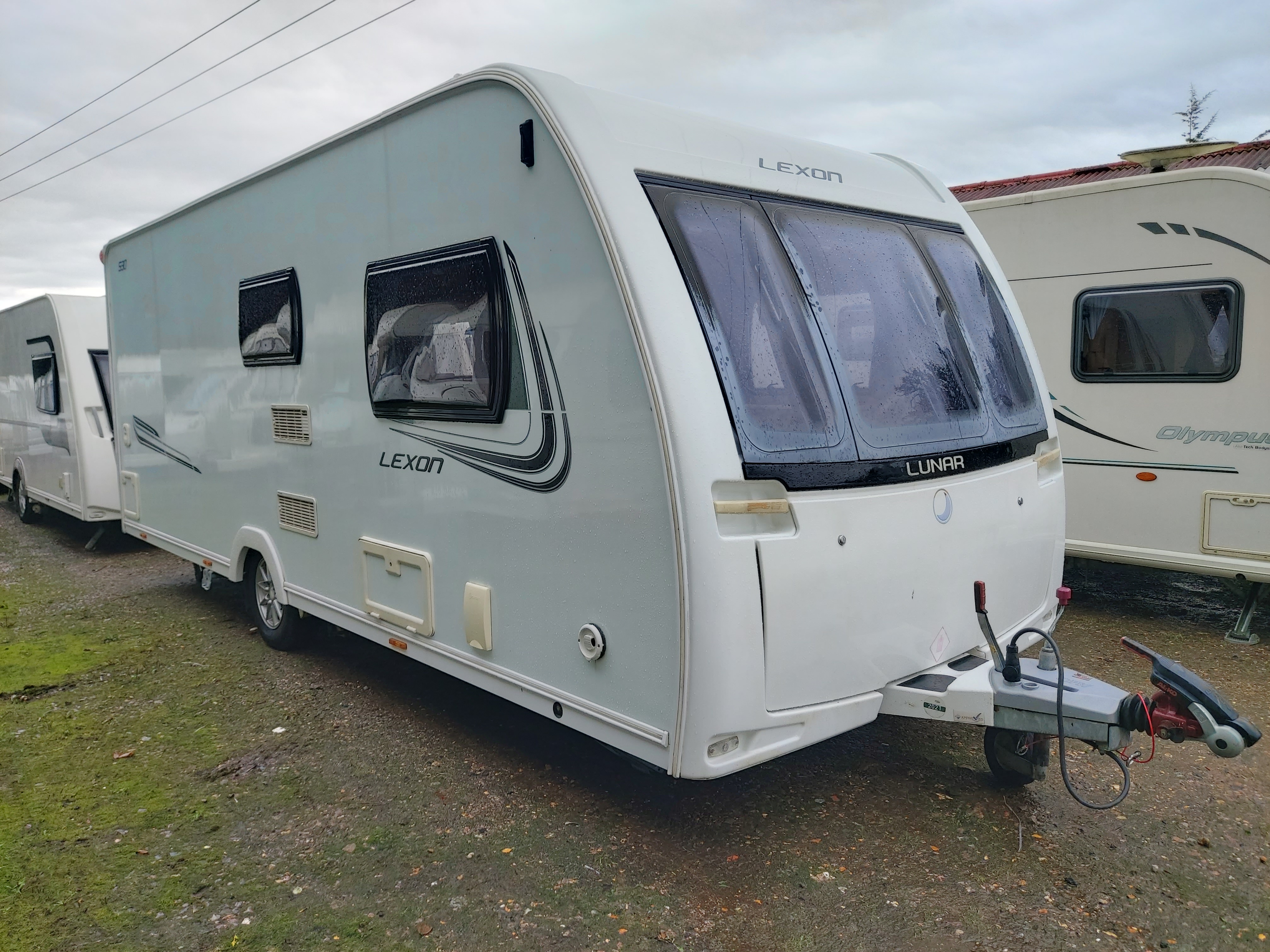 2013 Lunar Lexon 530 4 Berth Fixed Berth Caravan Motor Mover