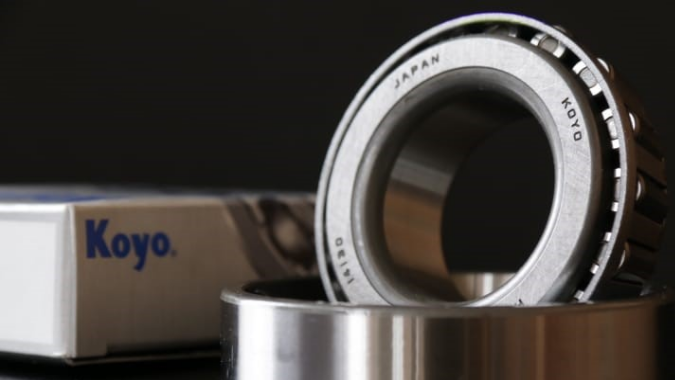 Koyo tapered roller bearing with packaging