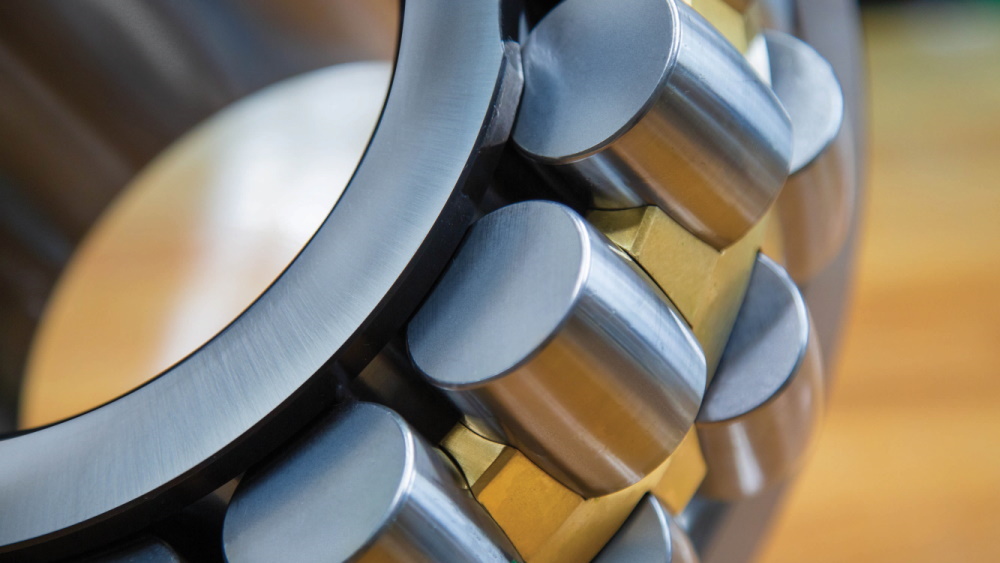 Spherical roller bearing close-up image