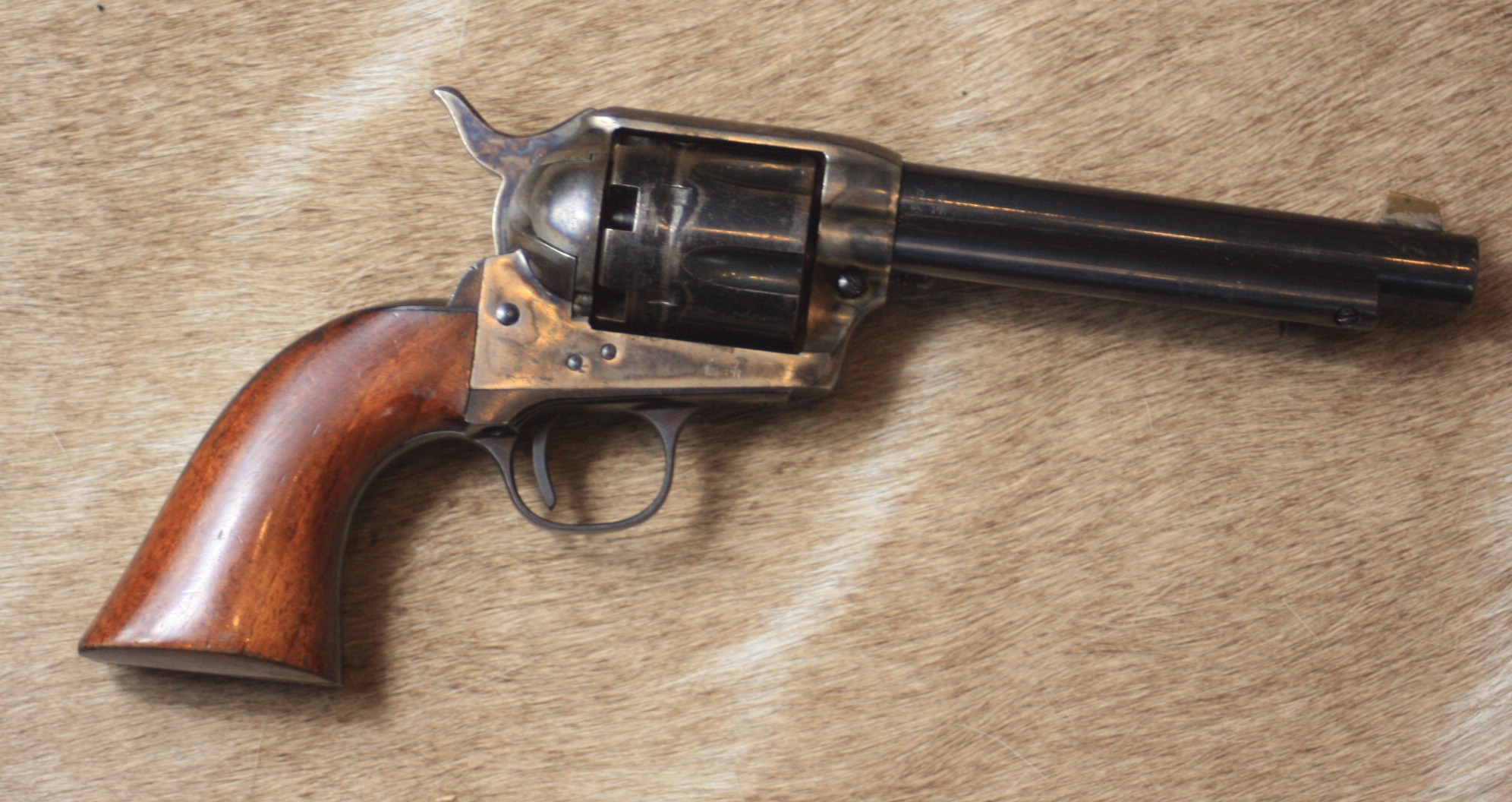 A REPRODUCTION .44 PERCUSSION REVOLVER, MODEL 'SINGLE ACTION ARMY'  Peacemaker