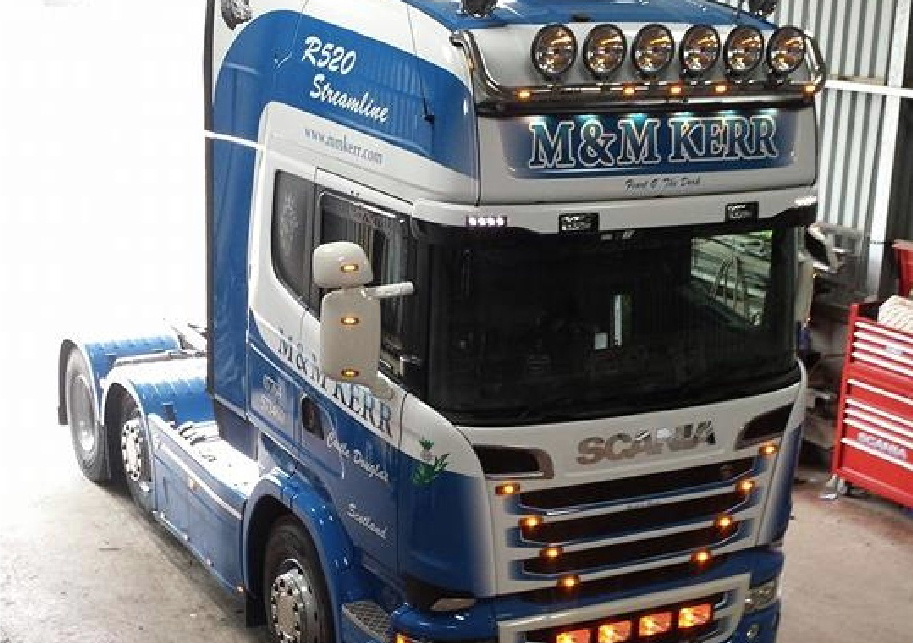 M & M Kerr Refrigerated Haulage Contractors