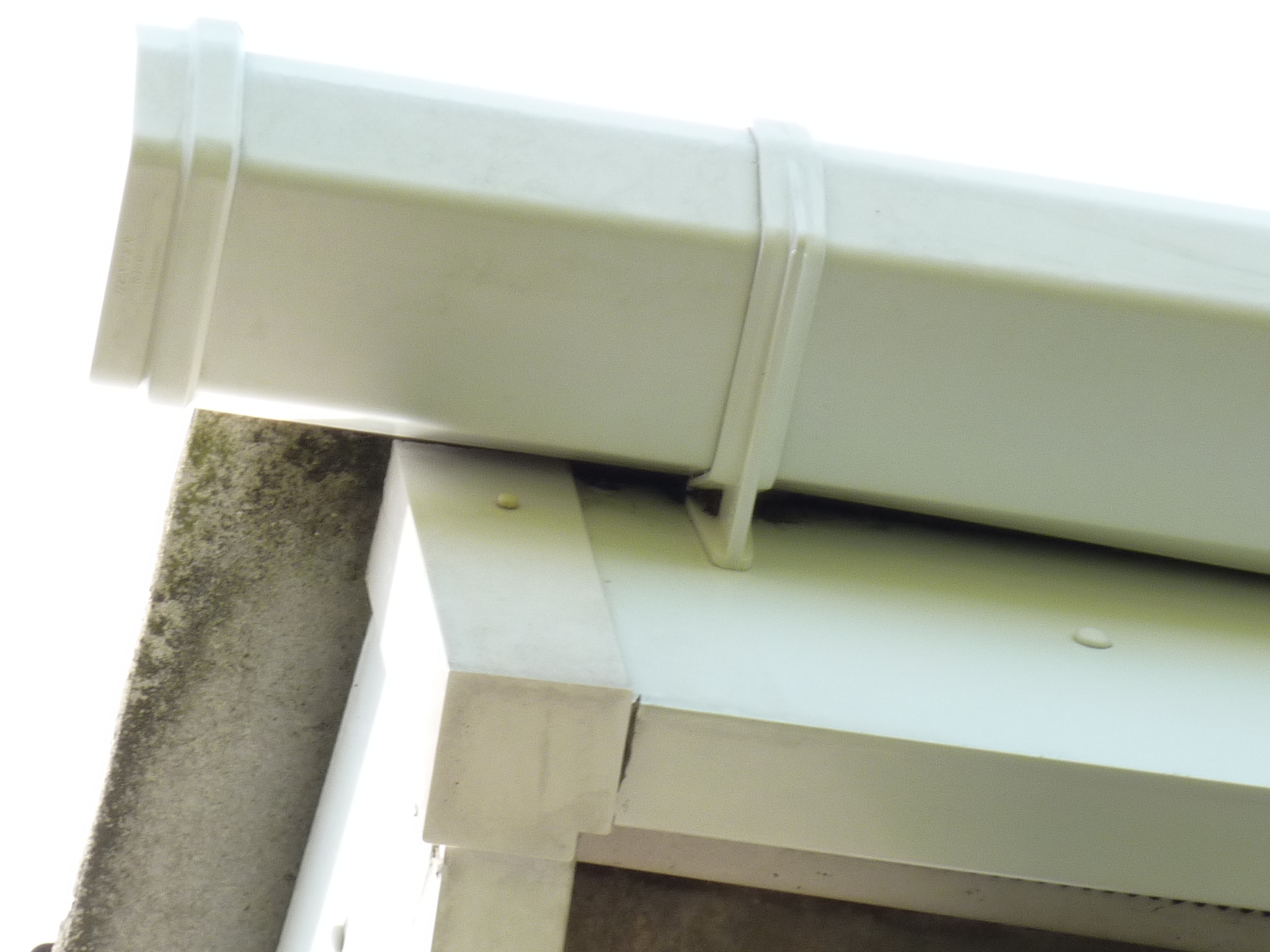 unblocked repaired cleaned gutters barton scunthorpe