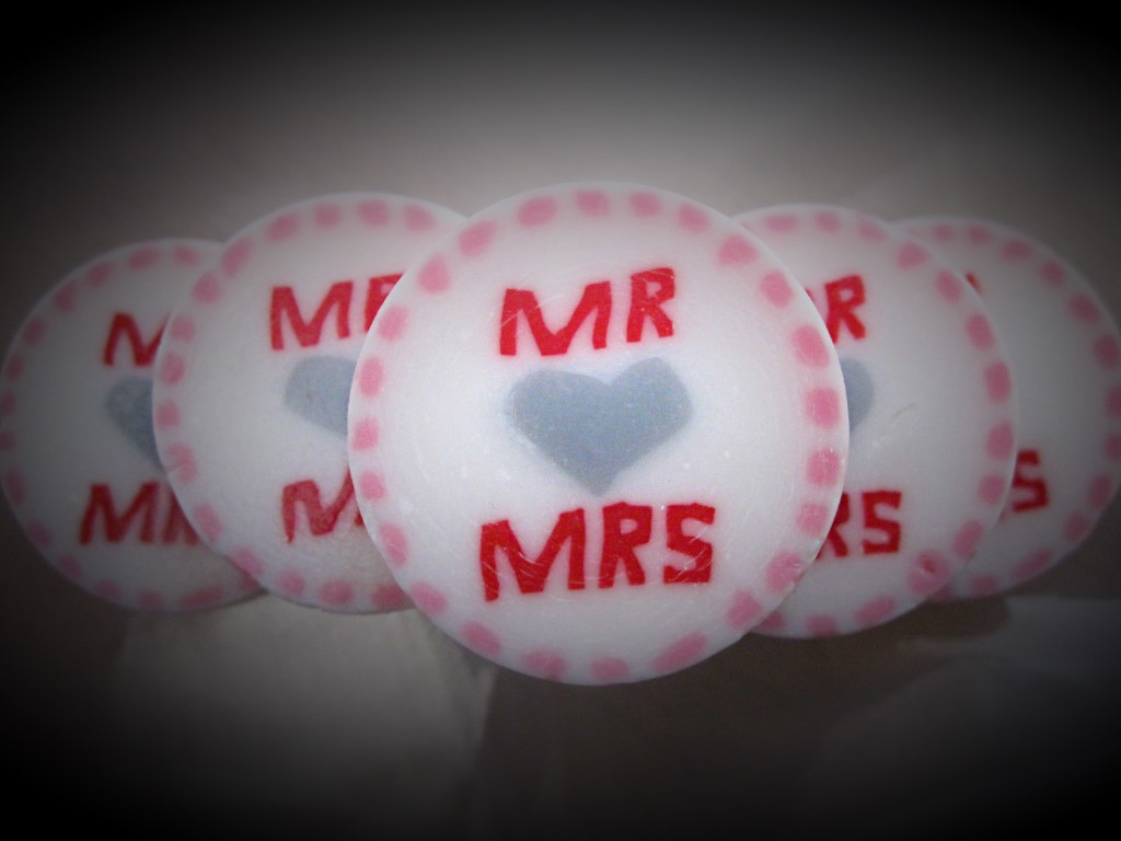 Pink Mr & Mrs Favours