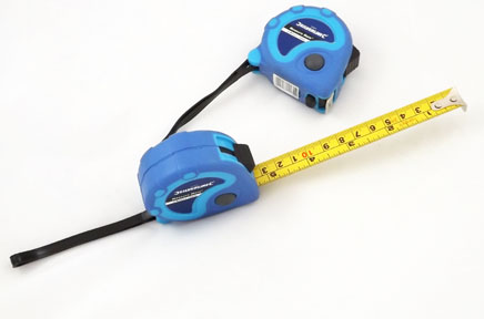 Retractable tape measure