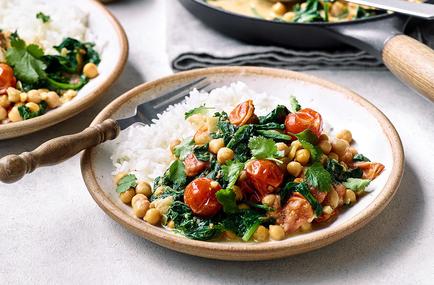 Fresh tomato and chickpea curry