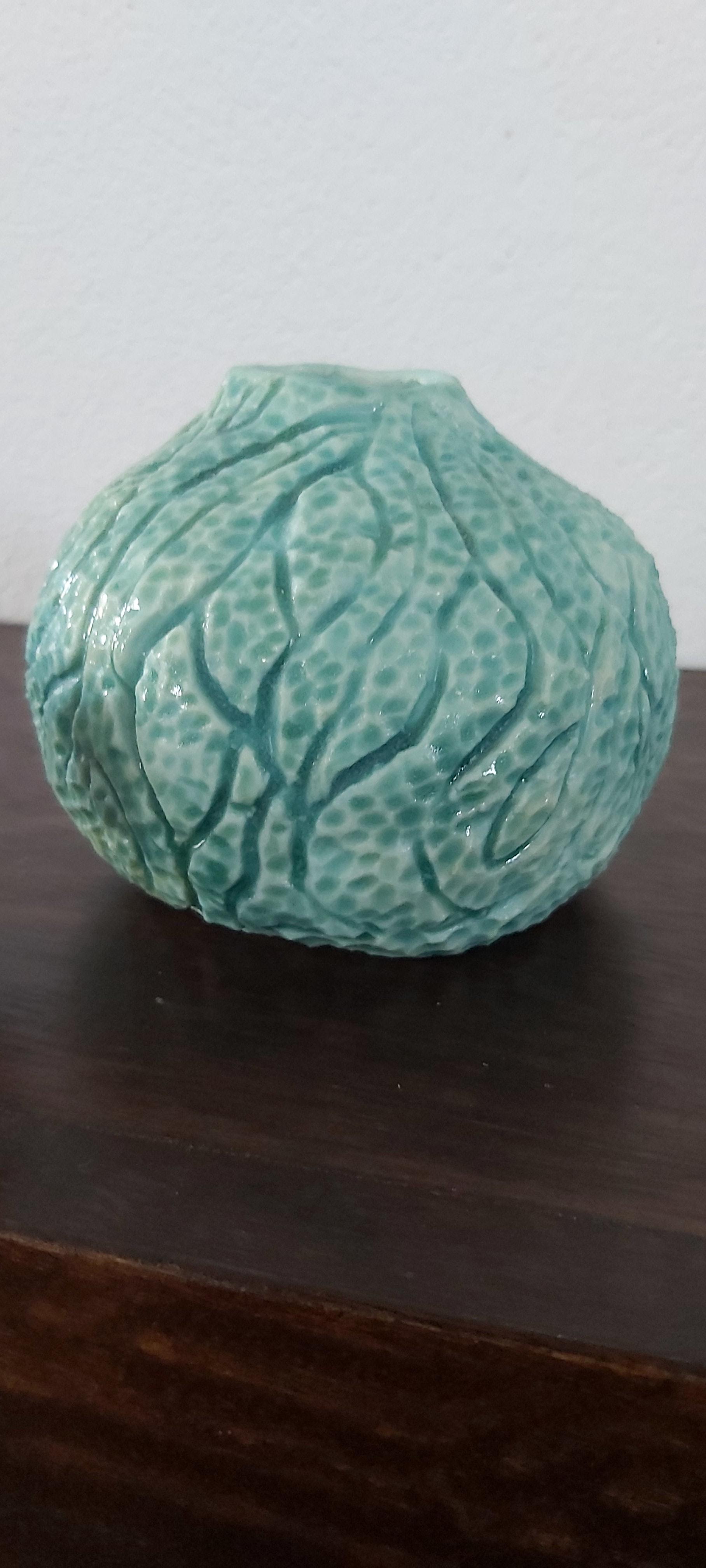 Porcelain vase/pot with green glaze